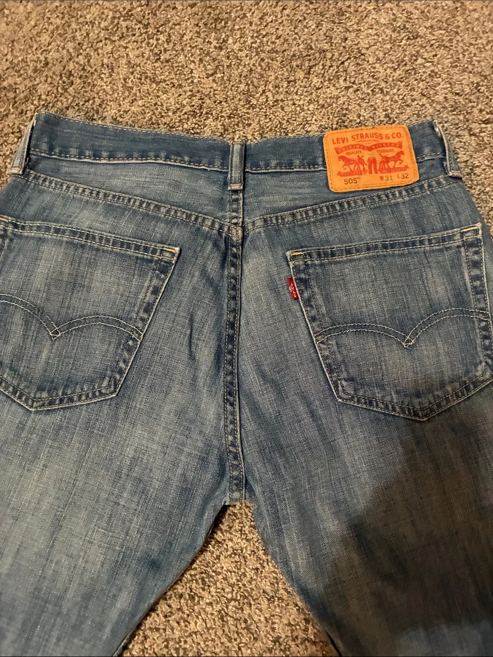 Vintage Trending Levi's Men's Straight Jeans — Light Blue Washed Denim